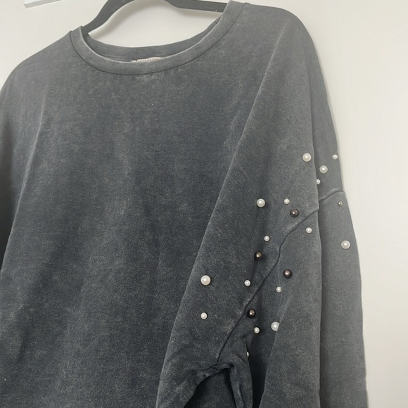 ZARA Beaded Crewneck - Picture 2 of 5